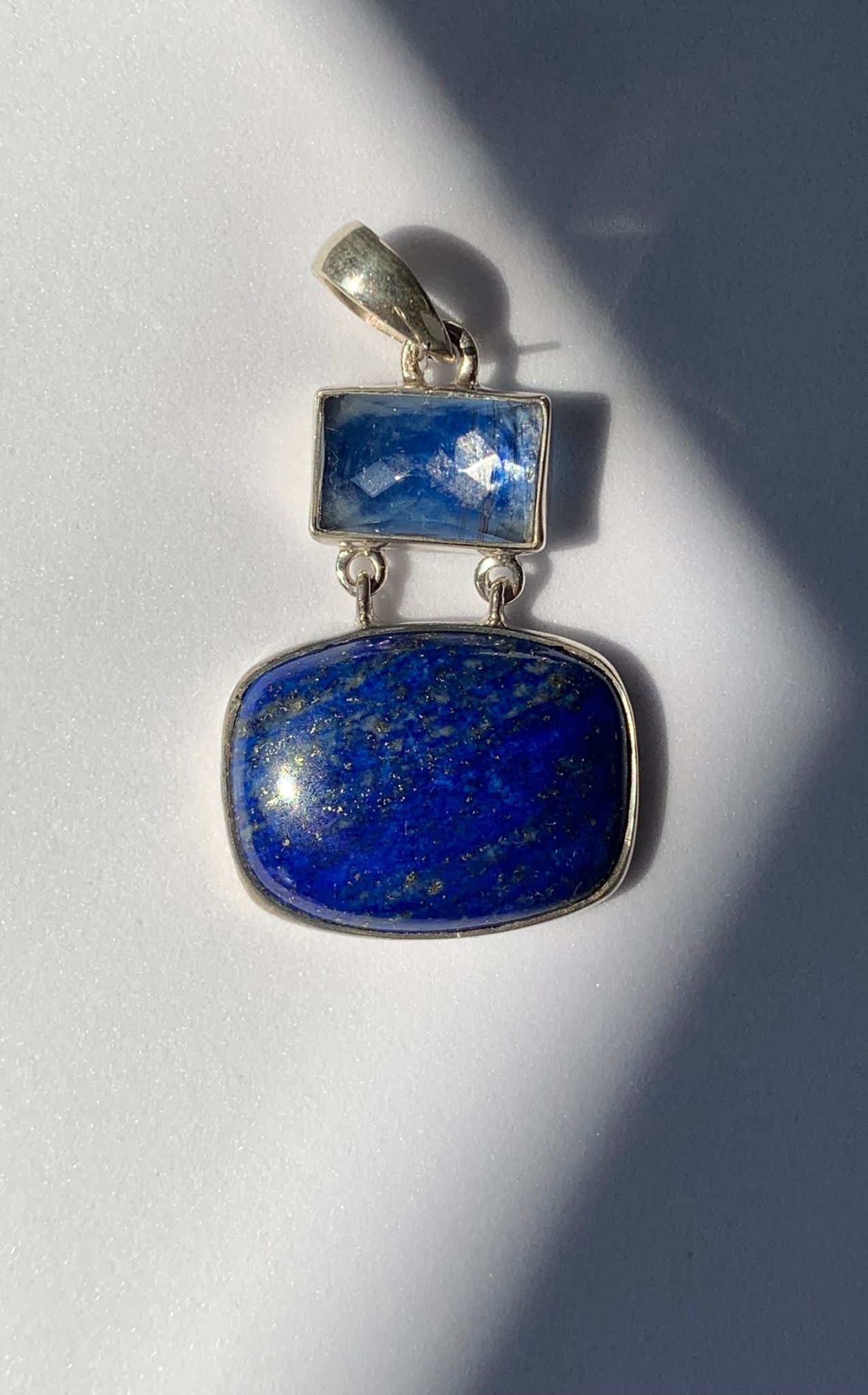 Lapis Lazuli and Kyanite Pendant in 925 Silver / Balance and Clarity
