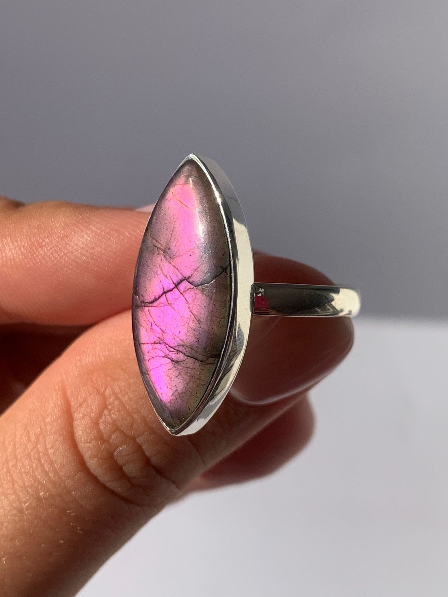 Adjustable Labradorite Ring in 925 Silver / Intuition and Transformation