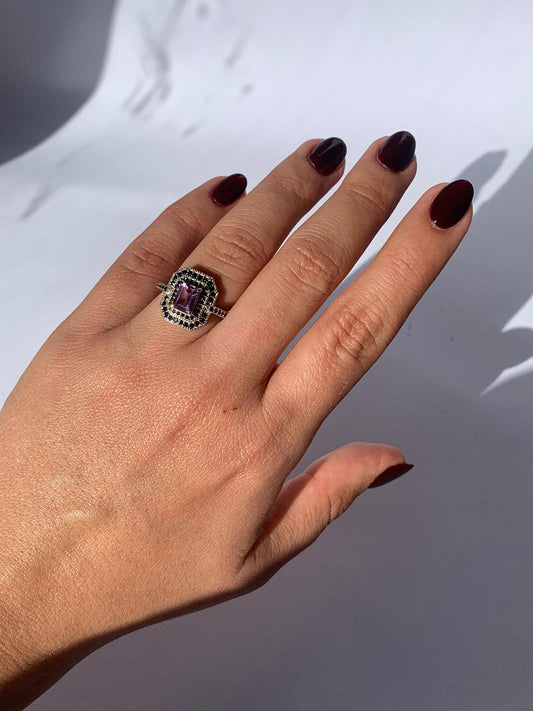 Anello in ametista e spinello nero di argento 925 / Rilassamento ed equilibrio