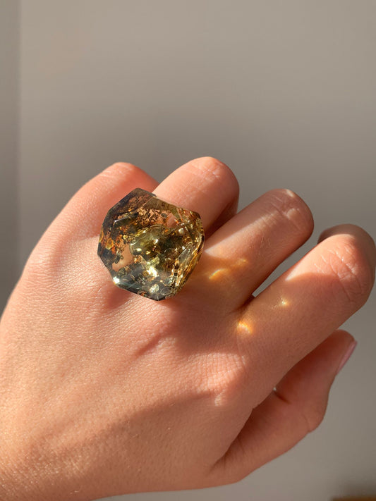 Anello regolabile in ambra baltica di argento 925 / Ottimismo e fiducia