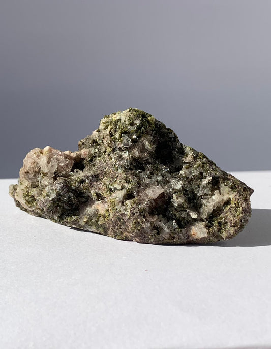 Specimen di lodolite (Quarzo giardino) / Armonizzazione ed equilibrio