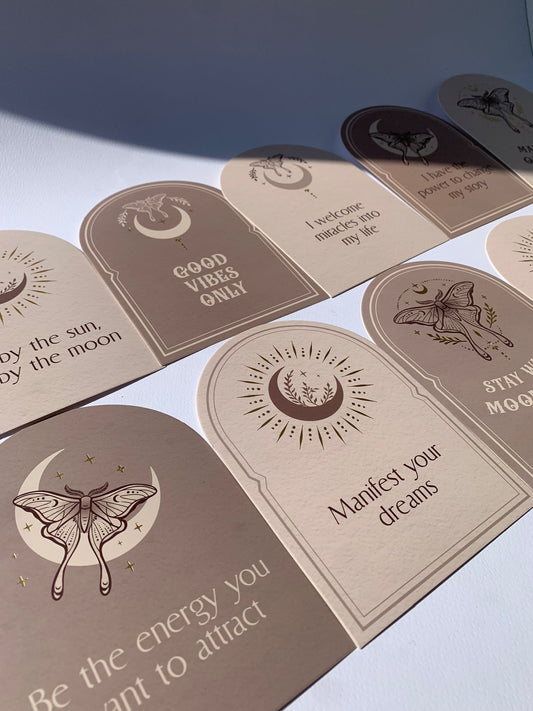 Carte di affermazione con supporto in legno