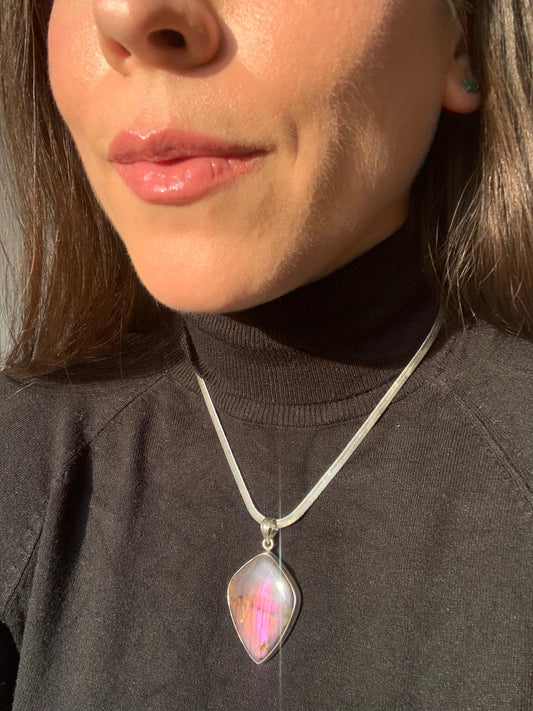 Ciondolo in labradorite di argento 925 / Intuizione e trasformazione