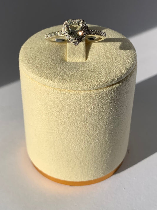 Anello in prasiolite (Ametista verde) e topazio bianco di argento 925 / Guarigione ed abbondanza