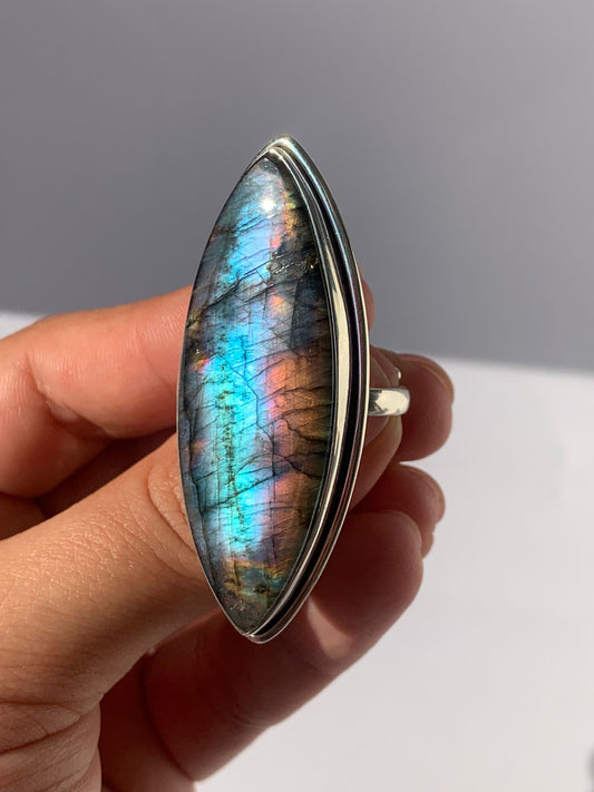 Anello regolabile in labradorite di argento 925 / Intuizione e trasformazione