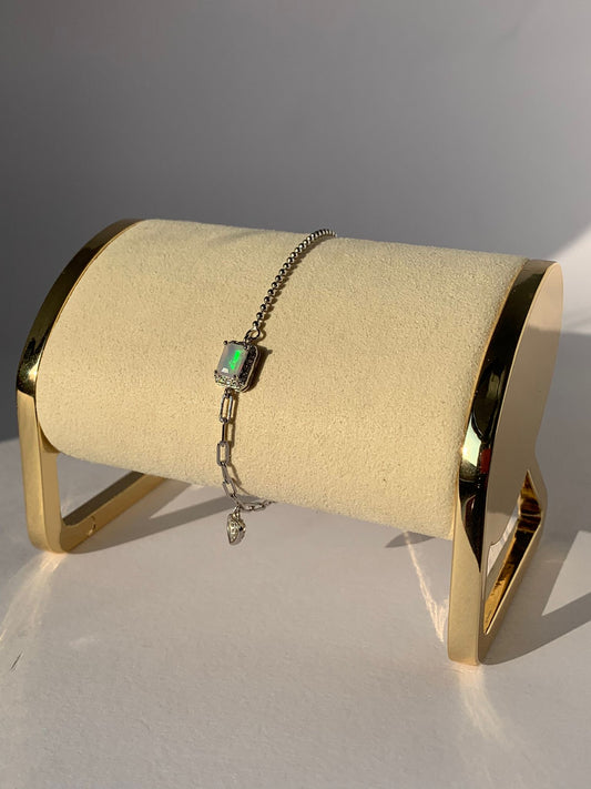 Bracciale in opale etiope cangiante con chiusura regolabile di argento 925 / Autostima ed ottimismo