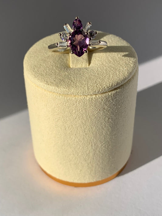Anello in ametista e topazio bianco di argento 925 / Rilassamento ed equilibrio