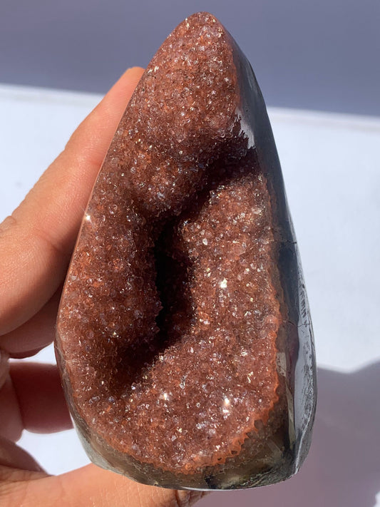 Standing cut-base di ametista sugar rainbow 244 gr / Rilassamento ed equilibrio