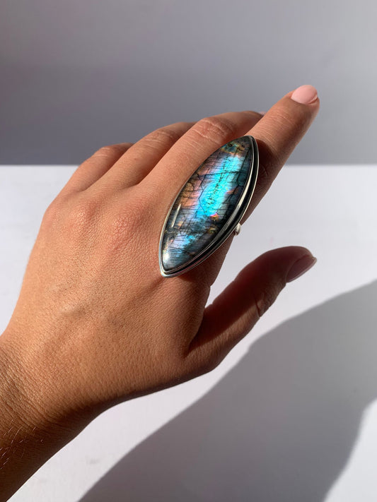 Anello regolabile in labradorite di argento 925 / Intuizione e trasformazione