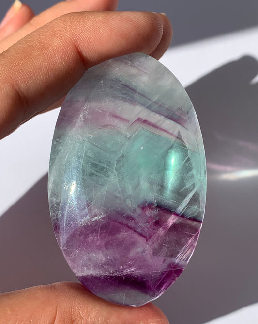 Palmstone in fluorite arcobaleno / Cambiamenti e spiritualità