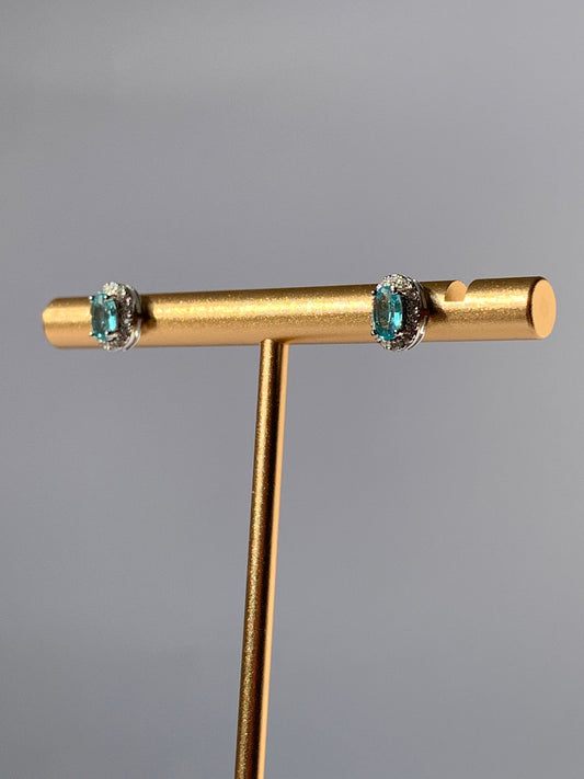 Apatite Sphere 440 gr / Inspiration and motivation