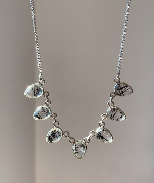 Collana in quarzo tormalinato di argento 925 / Protezione e radicamento