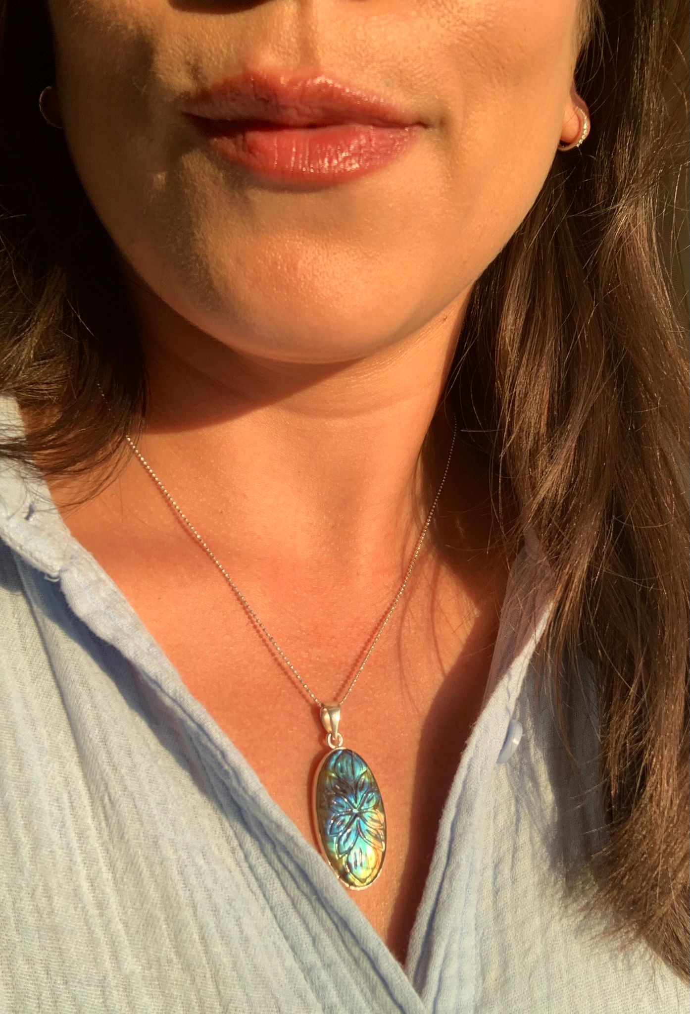 Ciondolo in labradorite scolpita di argento 925 / Intuizione e trasformazione