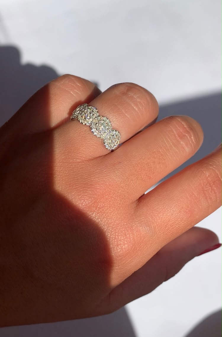 Anillo ajustable de moissanita en plata 925 / Potencial interno y prosperidad