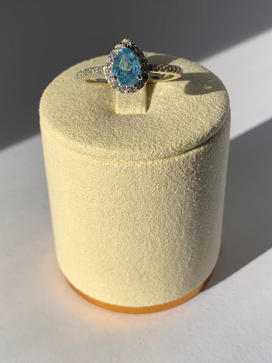 Anello in acquamarina e topazio bianco di argento 925 / Armonia e tranquillità