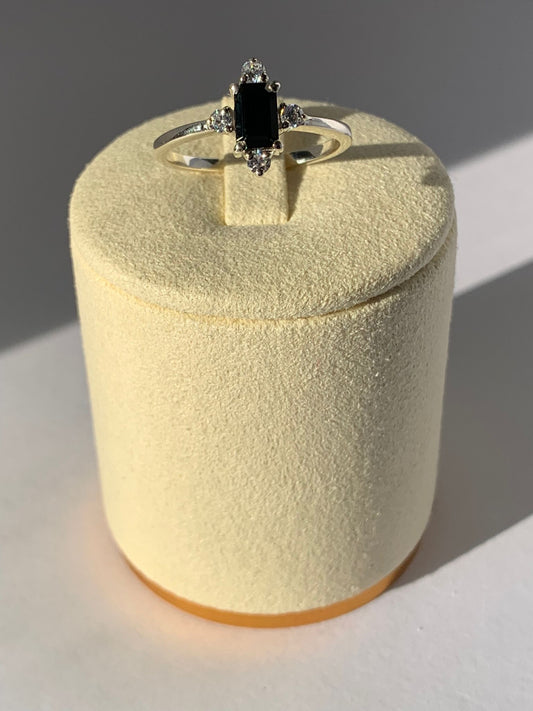 Anello in tormalina nera e topazio bianco di argento 925 / Purificazione e protezione