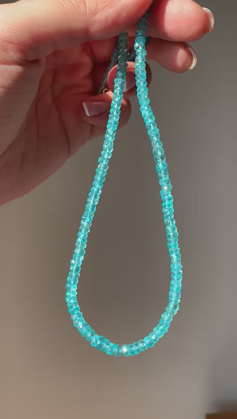 Girocollo in apatite con chiusura regolabile in acciaio inossidabile / Ispirazione e motivazione